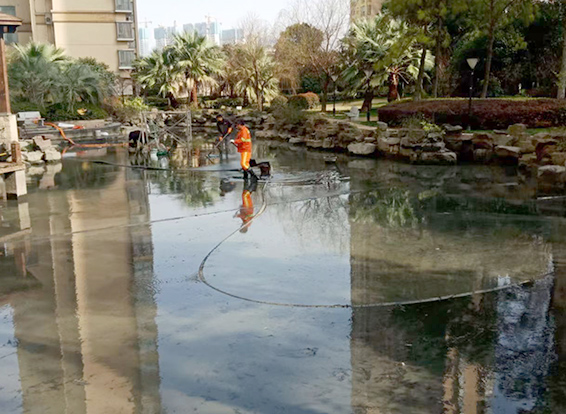 安图景观池淤泥清理